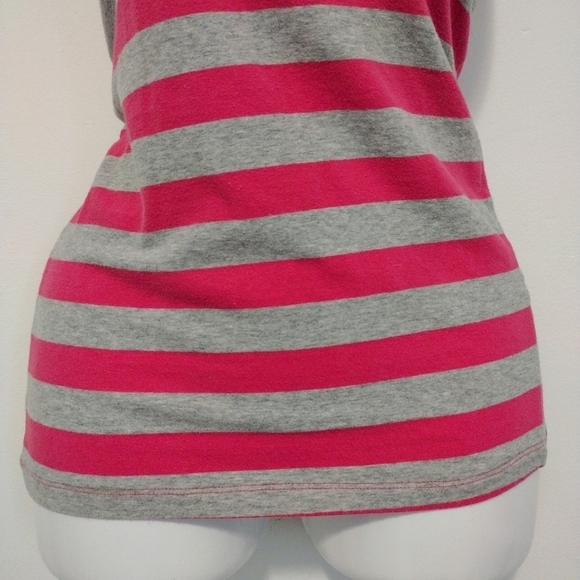 Active Basic - Striped Sleeveless Top - Picture 3 of 8
